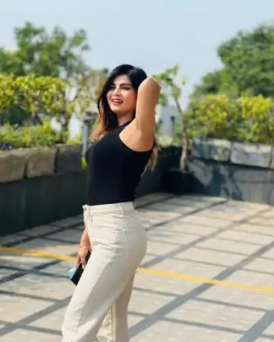 Call Girls Naxalbari Cash On Delivery